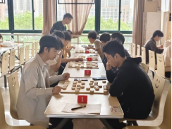 健康管理学院举办“棋心传国粹，弈路创辉煌”中国象棋比赛